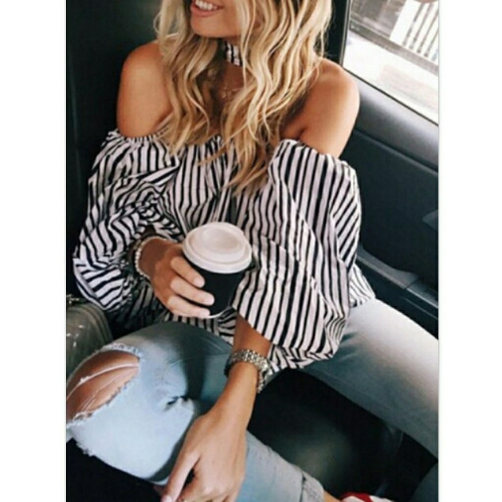 🆕BLACK & WHITE STRIPED OFF SHOULDER TOP